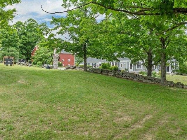 house with 4 bedroom, Bedford NH ES105365588