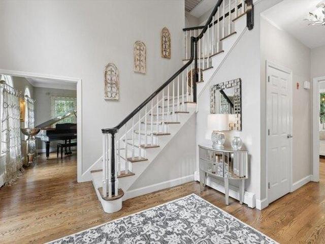 house with 4 bedroom, Bedford NH ES105561161
