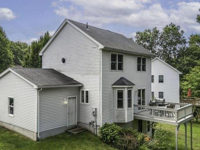 house with 4 bedroom, Belchertown MA ES105257527