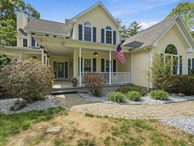 house with 4 bedroom, Belchertown MA ES105277712