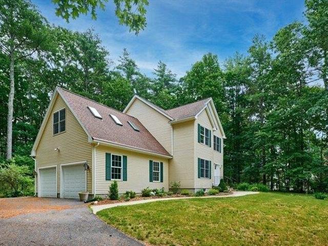 house with 4 bedroom, Belchertown MA ES105352076