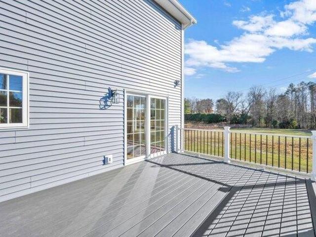 house with 4 bedroom, Belchertown MA ES105478543