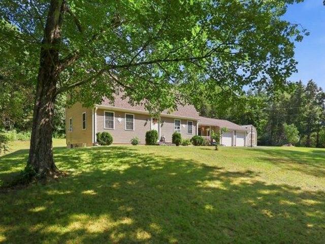 house with 4 bedroom, Belchertown MA ES105589270