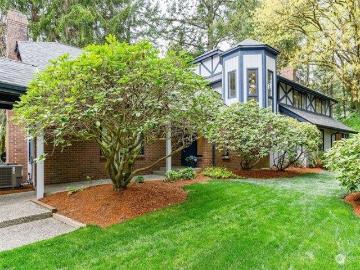 house with 4 bedroom, Bellevue WA DS103501457