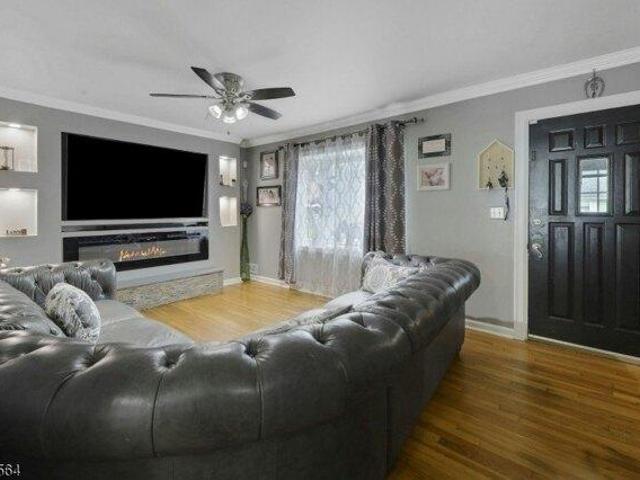 house with 4 bedroom, Belleville NJ ES105513864