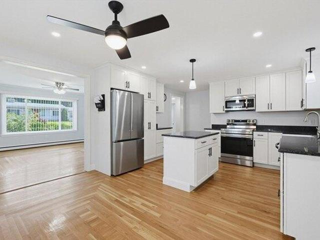 house with 4 bedroom, Bellingham MA ES105383304