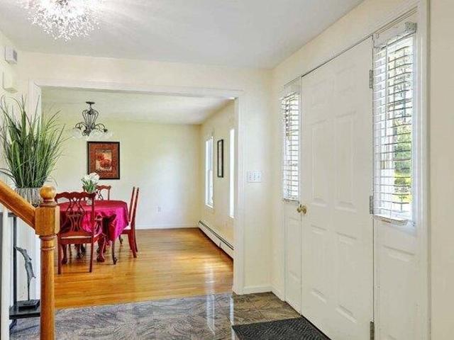 house with 4 bedroom, Bellingham MA ES105552702