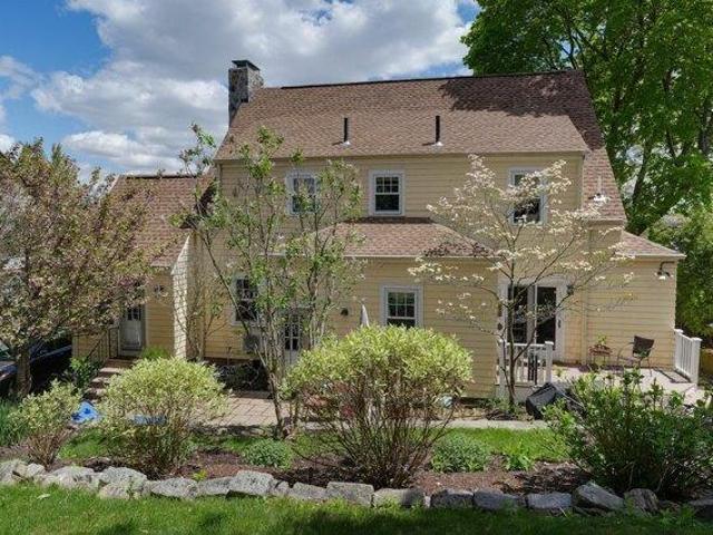 house with 4 bedroom, Belmont MA ES105613177