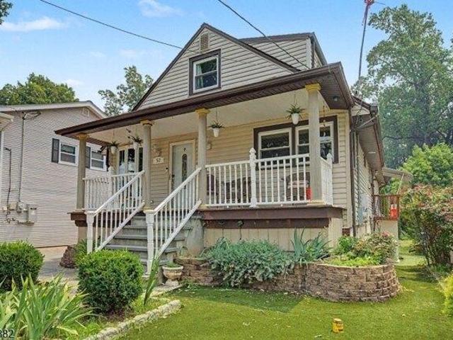 house with 4 bedroom, Bergenfield NJ ES105579142
