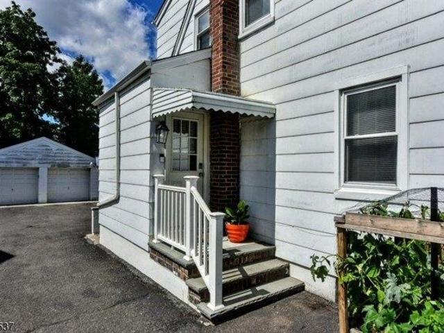 house with 4 bedroom, Bergenfield NJ ES105611748