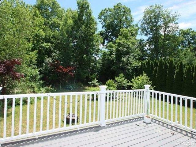 house with 4 bedroom, Bethel CT ES105535737