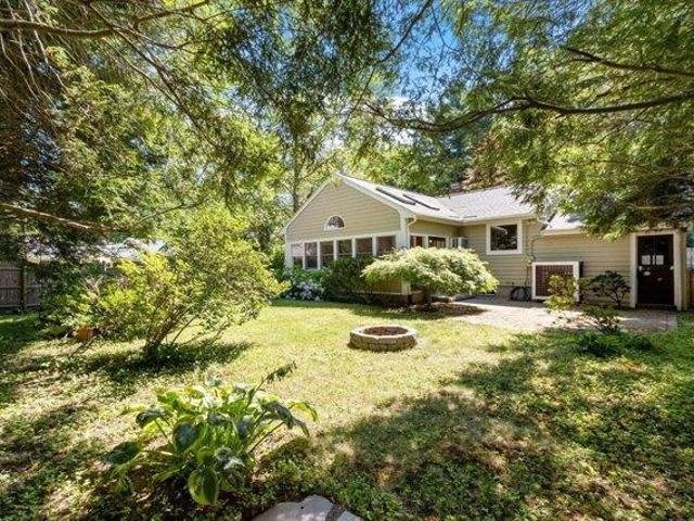 house with 4 bedroom, Beverly MA ES105417607