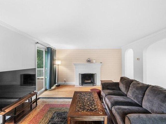 house with 4 bedroom, Beverly MA ES105417789
