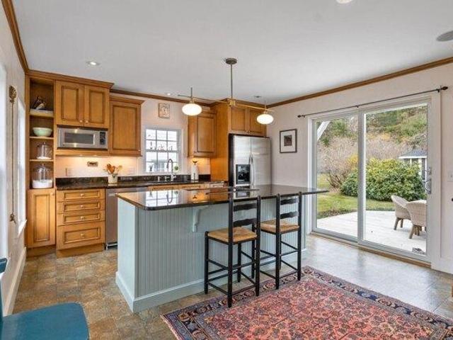 house with 4 bedroom, Biddeford ME ES105612994