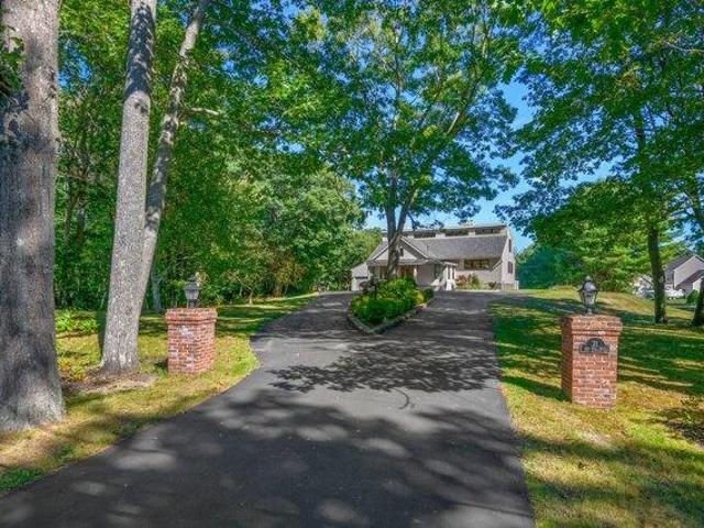 house with 4 bedroom, Biddeford ME ES105828422