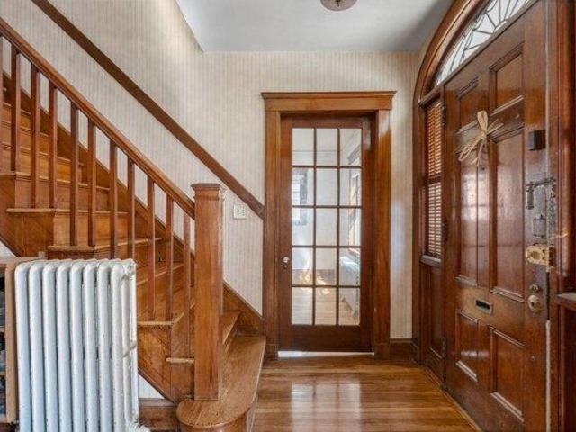 house with 4 bedroom, Boston MA ES105609953