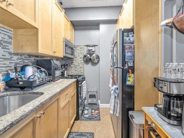 house with 4 bedroom, Boston MA ES105629356