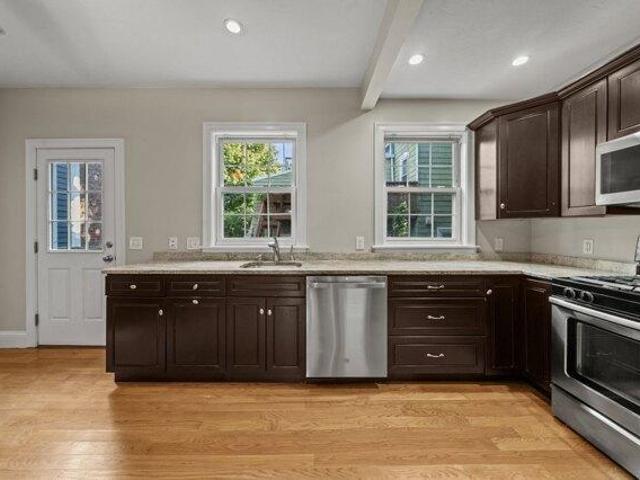 house with 4 bedroom, Boston MA ES105649789