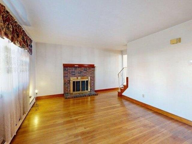 house with 4 bedroom, Boston MA ES105384091