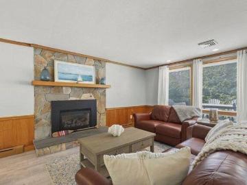 house with 4 bedroom, Bourne MA ES103497293