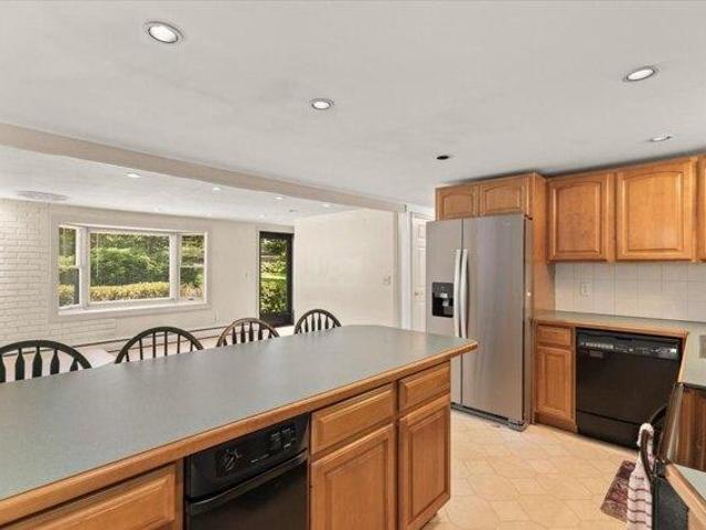 house with 4 bedroom, Bourne MA ES105511474