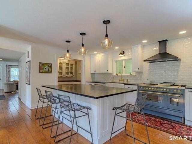 house with 4 bedroom, Bloomfield CT ES105589287