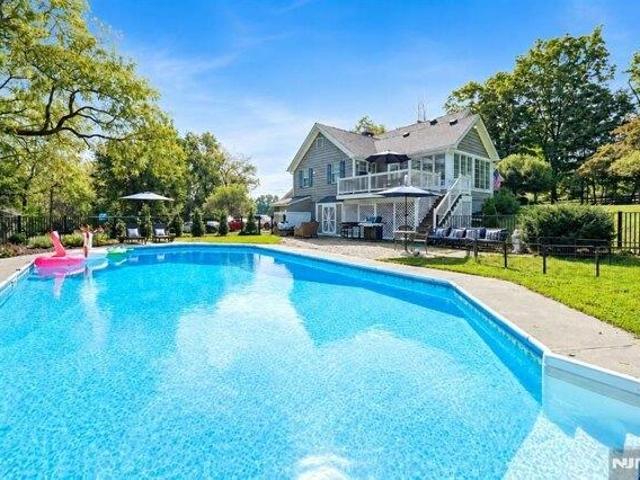 house with 4 bedroom, Blairstown NJ ES105955301