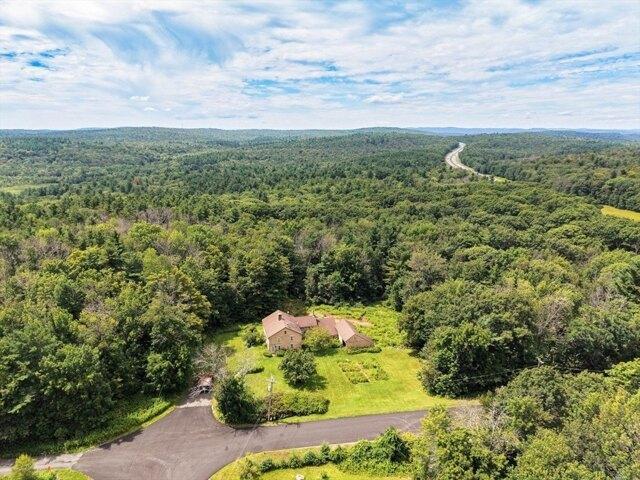 house with 4 bedroom, Blandford MA ES105341455