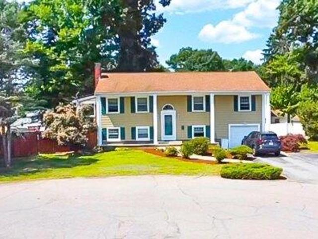 house with 4 bedroom, Brockton MA ES105441794