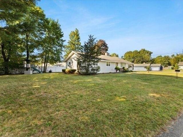 house with 4 bedroom, Brockton MA ES105414852