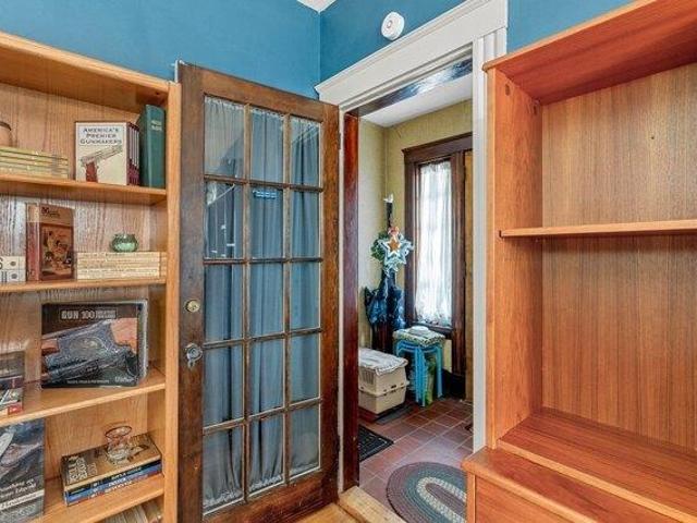 house with 4 bedroom, Brockton MA ES105609390