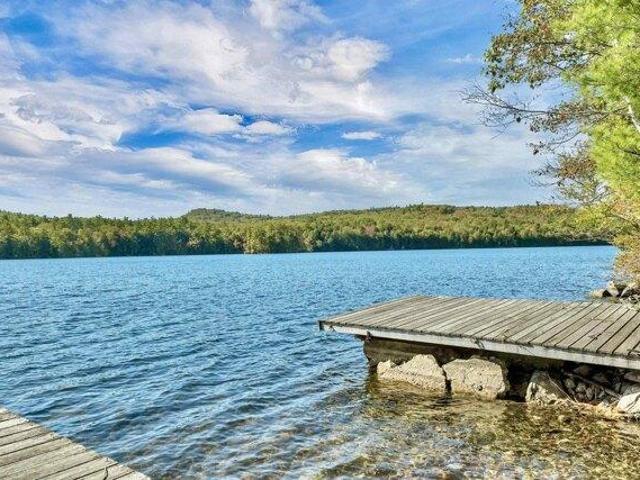 house with 4 bedroom, Brookfield NH ES105629076