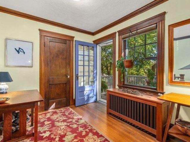 house with 4 bedroom, Brookline MA ES105577066