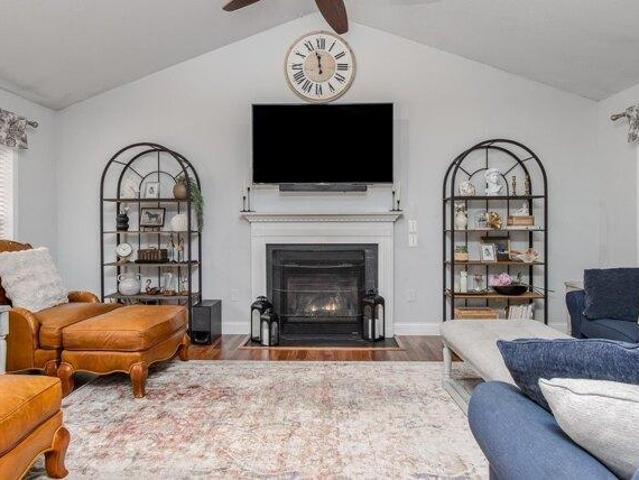 house with 4 bedroom, Brookline NH ES105560952
