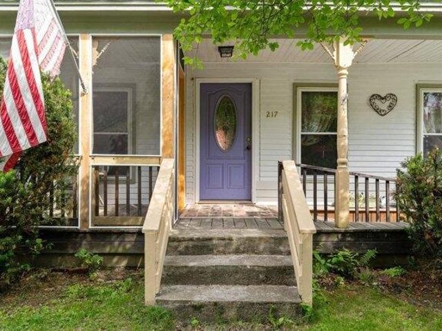 house with 4 bedroom, Bradford VT ES105610232
