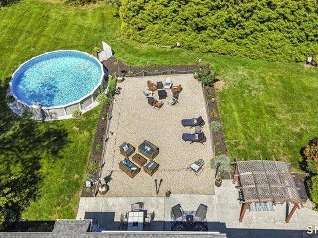 house with 4 bedroom, Branford CT ES105587479