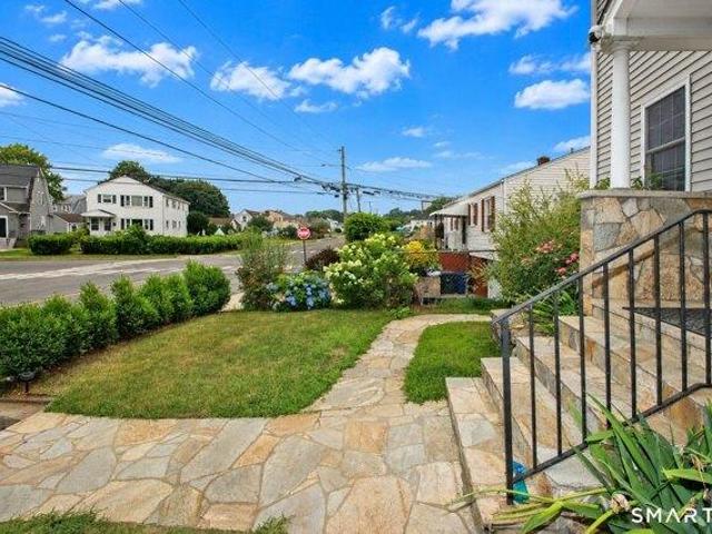 house with 4 bedroom, Bridgeport CT ES105576083