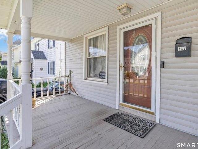 house with 4 bedroom, Bridgeport CT ES105577357