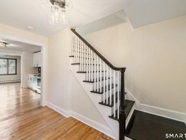 house with 4 bedroom, Bristol CT ES104870088
