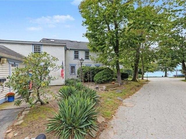 house with 4 bedroom, Bristol RI ES105680955