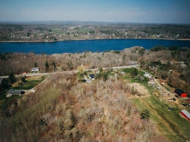 house with 4 bedroom, Bucksport ME ES105750856