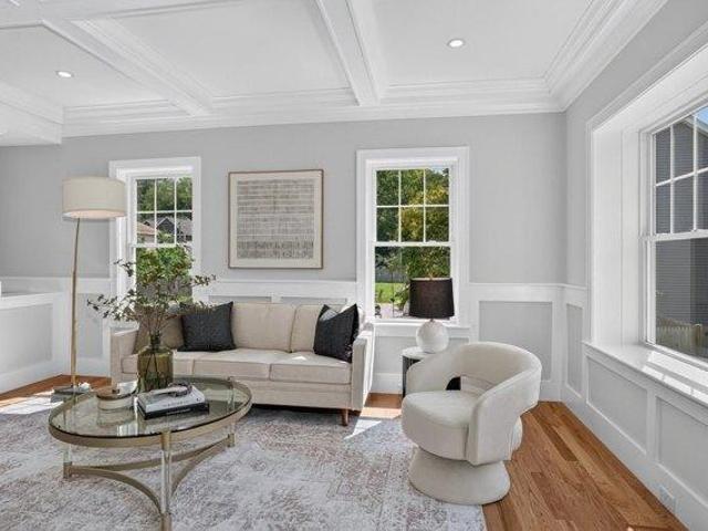 house with 4 bedroom, Burlington MA ES105586379