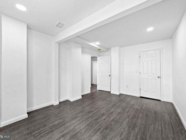 house with 4 bedroom, Burlington NJ ES105279853