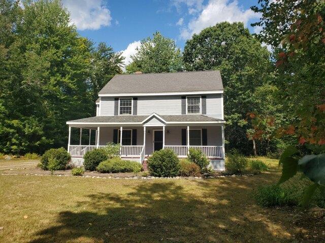 house with 4 bedroom, Buxton ME ES105914101