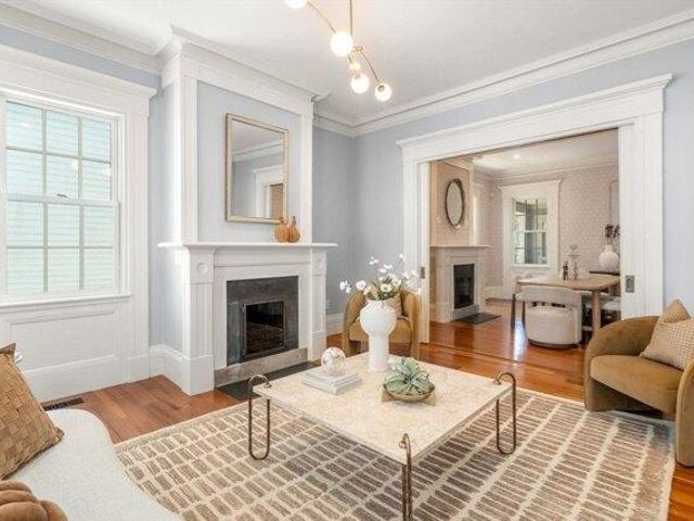 house with 4 bedroom, Cambridge MA ES105577360