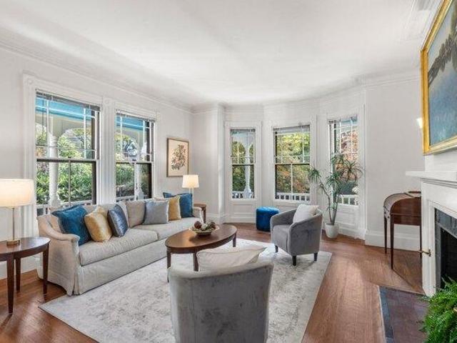 house with 4 bedroom, Cambridge MA ES105579282