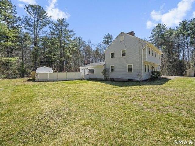 house with 4 bedroom, Canton CT ES104539650