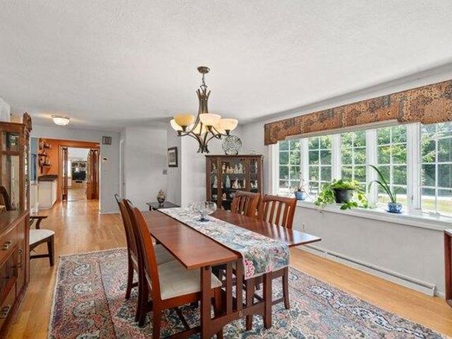house with 4 bedroom, Canton MA ES105552552