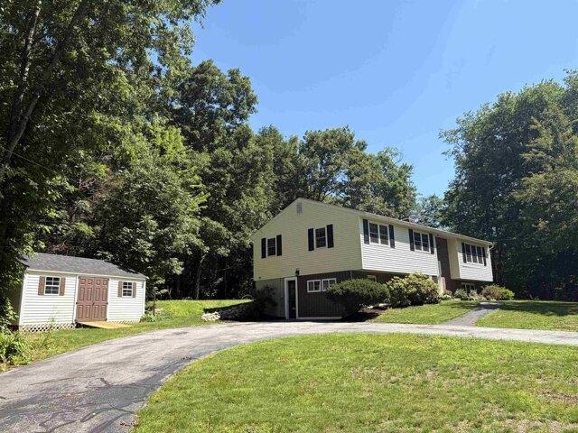 house with 4 bedroom, Candia NH ES104480736