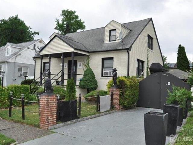 house with 4 bedroom, Carteret NJ ES105414881